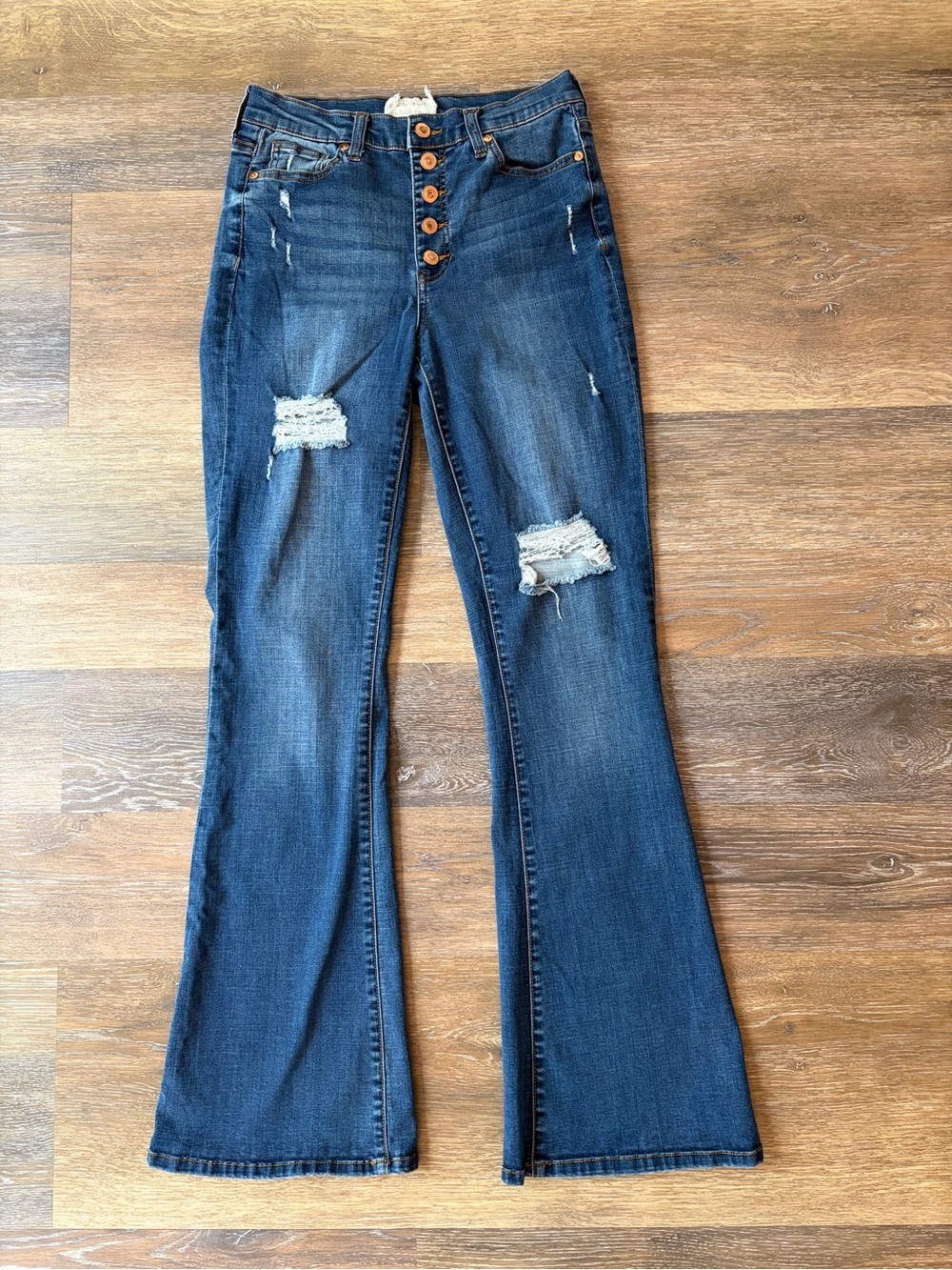 Altar’d State distressed flare jeans size 5/27 length 41” in seam 31” waist 26”